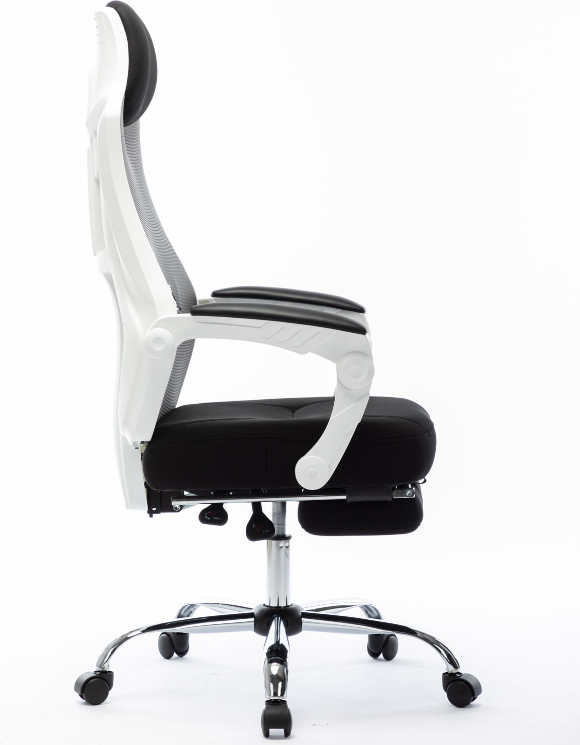Кресло руководителя 007 NEW white